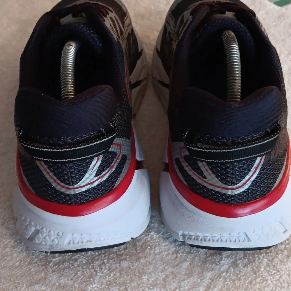 Hoka Clifton 3 Comfort Running Shoes - Picture 9 of 16